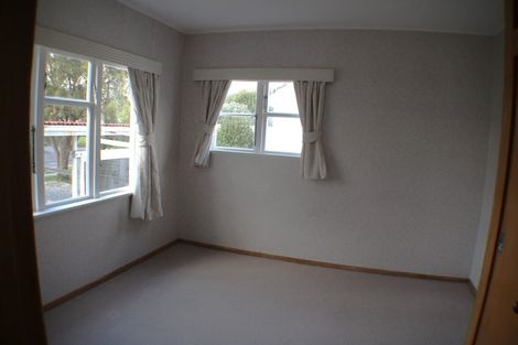 Photo of property in 9 Brown Grove, Fairfield, Lower Hutt, 5011