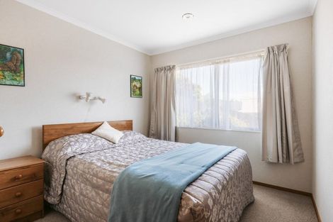 Photo of property in 32 Downing Place, Welcome Bay, Tauranga, 3112