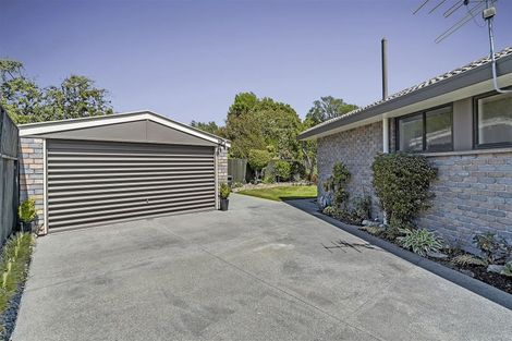 Photo of property in 31 Karnak Crescent, Russley, Christchurch, 8042