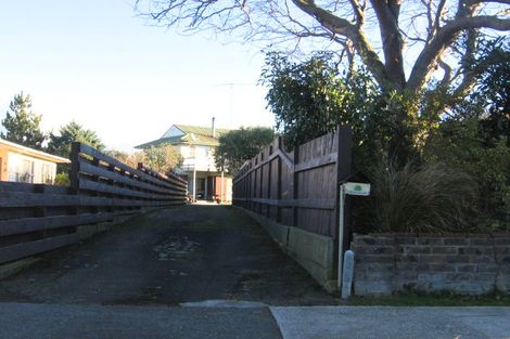 Photo of property in 8 Dunk Place, Milson, Palmerston North, 4414