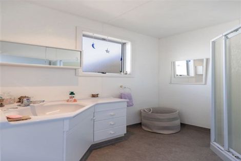 Photo of property in 81 Hakanoa Street, Huntly, 3700