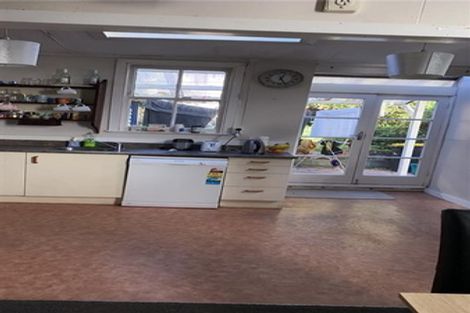 Photo of property in 19 Holloway Road, Aro Valley, Wellington, 6021