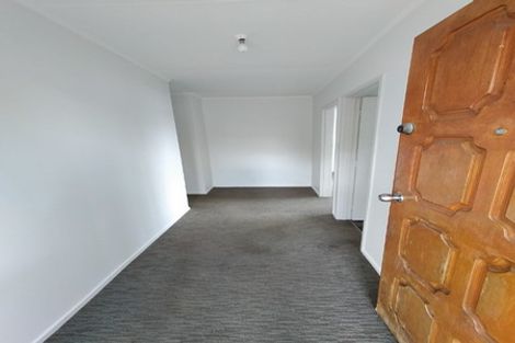 Photo of property in 61 Harrington Road, Henderson, Auckland, 0610