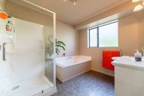 Photo of property in 288 Pleasant Point Highway, Levels, Timaru, 7975