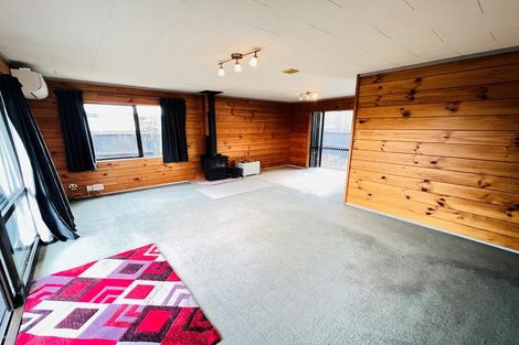 Photo of property in 2/25 Inwoods Road, Parklands, Christchurch, 8083