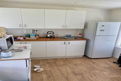 Photo of property in 12e Arrowsmith Road, Waitakere, Auckland, 0782