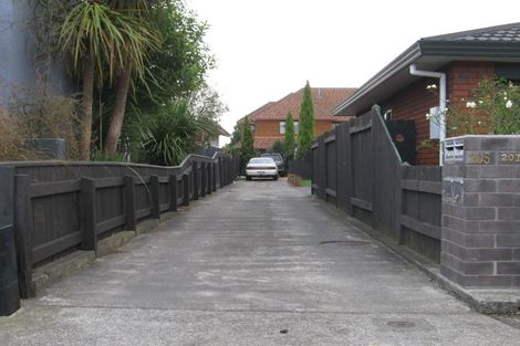 Photo of property in 205 Grey Street, Palmerston North, 4414