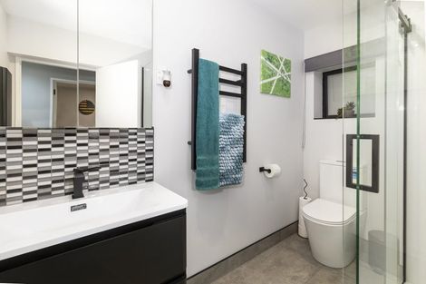 Photo of property in 15 Beach Road, Waikawa, Picton, 7220