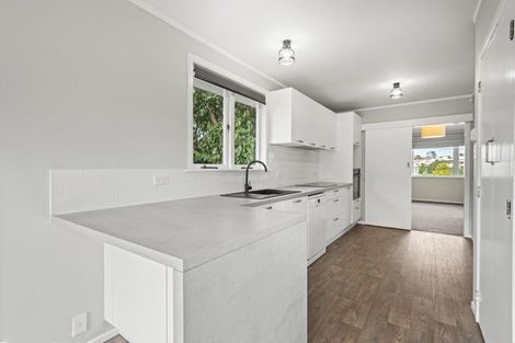 Photo of property in 60 Kingswood Road, Brookfield, Tauranga, 3110