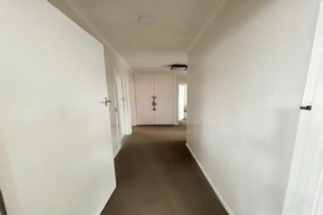 Photo of property in 2/5 Amandale Avenue, Mount Albert, Auckland, 1025