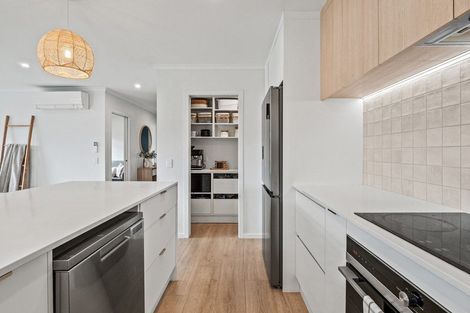 Photo of property in 37 Myles Way, Lower Shotover, Queenstown, 9304