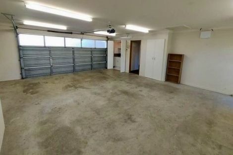 Photo of property in 99a Atawhai Road, Fitzherbert, Palmerston North, 4410