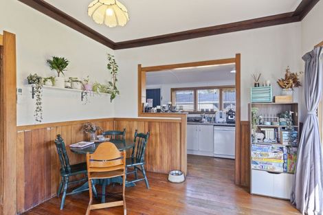 Photo of property in 15 Ngahere Street, Inglewood, 4330