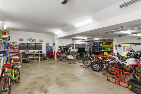 Photo of property in 1 Rossington Drive, West Melton, 7618