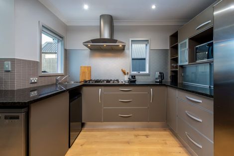 Photo of property in 147 Churchill Road, Rothesay Bay, Auckland, 0630