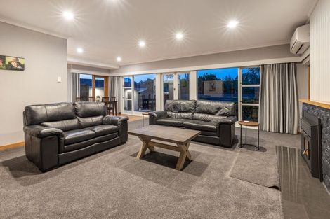 Photo of property in 397 Te Moana Road, Waikanae, 5036