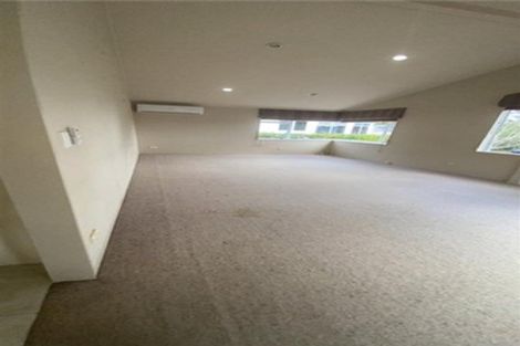 Photo of property in 4 Rimu Rise, Albany, Auckland, 0632