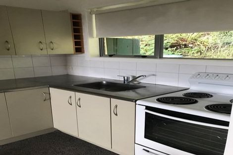 Photo of property in 4/2b Queensway, Three Kings, Auckland, 1024