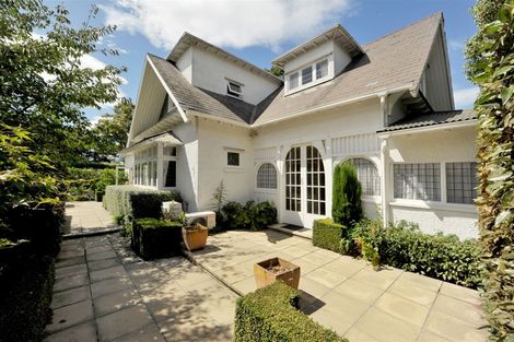 Photo of property in 284 Papanui Road, Merivale, Christchurch, 8052