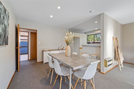 Photo of property in 4b Grassmere Street, Papanui, Christchurch, 8052