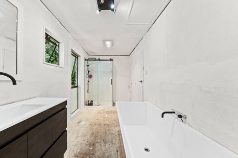 Photo of property in 50b Woodleigh Street, Frankleigh Park, New Plymouth, 4310