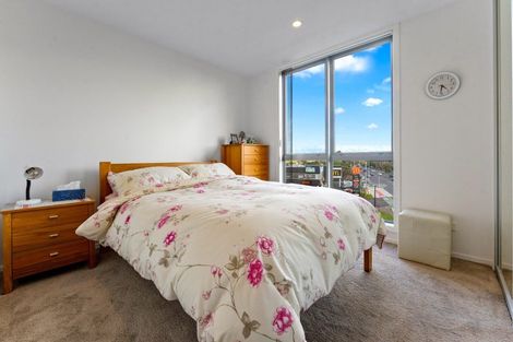 Photo of property in Bella Vista, 3a/84 Gunner Drive, Te Atatu Peninsula, Auckland, 0610