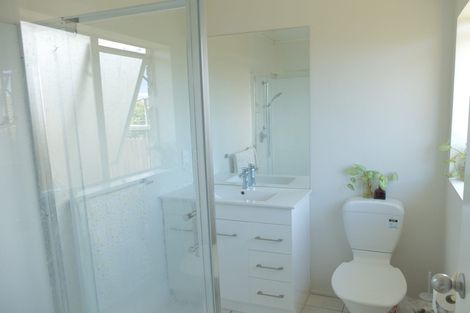 Photo of property in 1/718 Chapel Road, Dannemora, Auckland, 2016