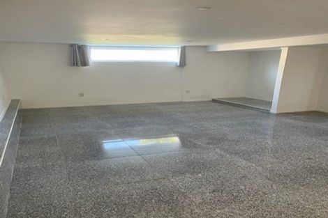 Photo of property in 19 Finlow Drive, Te Atatu South, Auckland, 0610