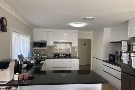 Photo of property in 194 Bleakhouse Road, Mellons Bay, Auckland, 2014