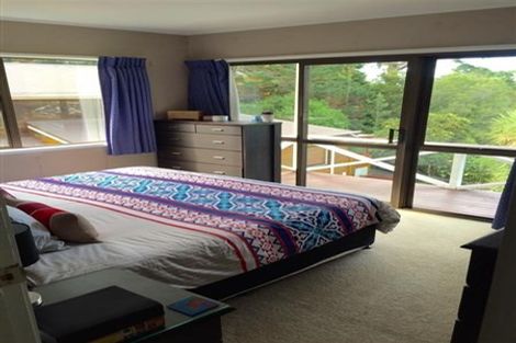 Photo of property in 1/27 Wilkinson Way, Browns Bay, Auckland, 0630