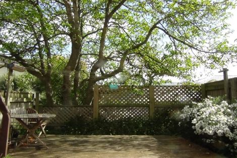 Photo of property in 86 Roxburgh Street, Mount Victoria, Wellington, 6011