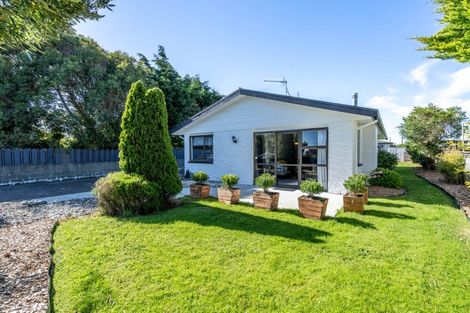 Photo of property in 106 Cunningham Crescent, Grasmere, Invercargill, 9810
