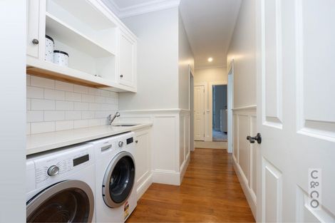 Photo of property in 39 Albert Street, Riverhead, 0820