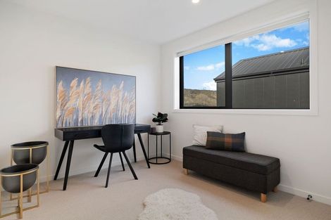 Photo of property in 30 Woods Crescent, Cromwell, 9310