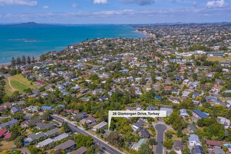 Photo of property in 28 Glamorgan Drive, Torbay, Auckland, 0630