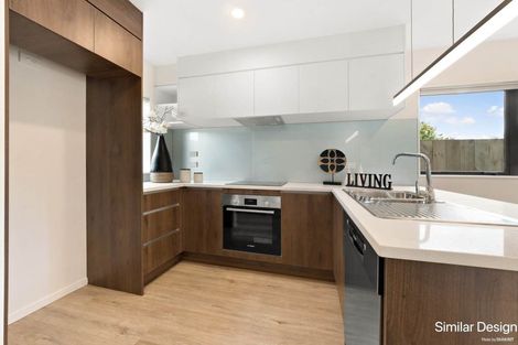 Photo of property in 9/237 Swanson Road, Henderson, Auckland, 0610