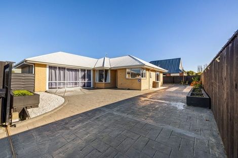 Photo of property in 43 Farnborough Street, Aranui, Christchurch, 8061