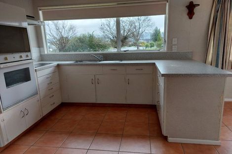 Photo of property in 4 Fairbrother Street, Carterton, 5713