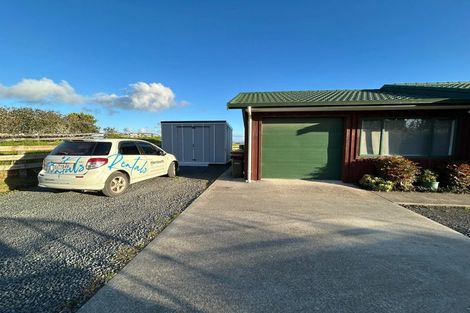 Photo of property in 136 Gatfield Road, Kaukapakapa, 0873
