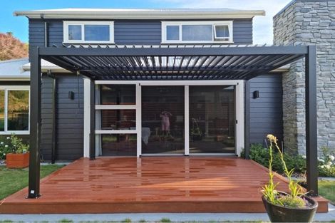 Photo of property in 5 Okoare Lane, Ferndale, New Plymouth, 4310