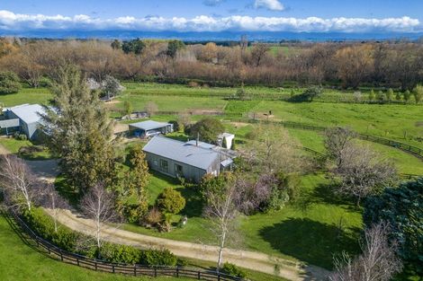 Photo of property in 2966 State Highway 2, Waipukurau, 4281