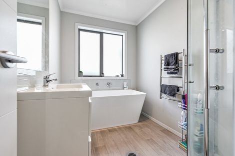 Photo of property in 131 Forest Lake Road, Forest Lake, Hamilton, 3200