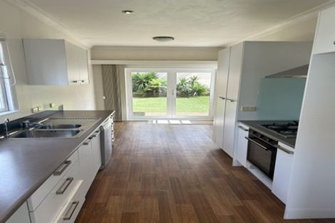 Photo of property in 14-16 Kingsway, Three Kings, Auckland, 1024