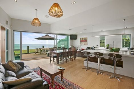 Photo of property in 15 Tiromoana Crescent, Bell Block, New Plymouth, 4312