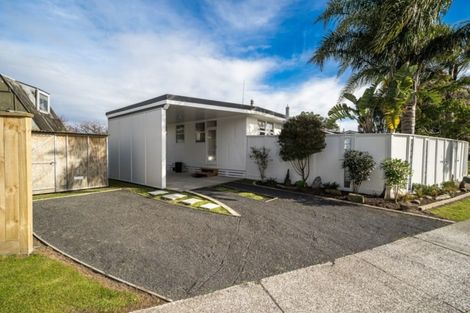 Photo of property in 4 Tahara Crescent, Mount Maunganui, 3116