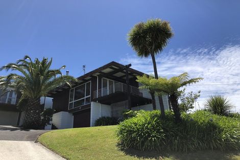 Photo of property in 1/11 Parr Terrace, Castor Bay, Auckland, 0620