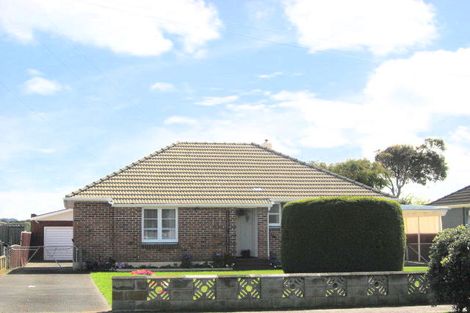 Photo of property in 10 Maire Street, Gonville, Whanganui, 4501