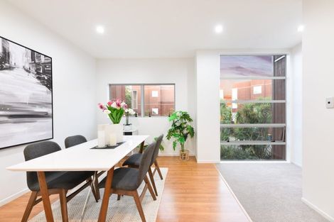 Photo of property in 76g Edmonton Road, Henderson, Auckland, 0612