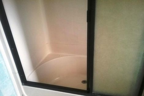 Photo of property in 23 Barbary Avenue, Kelston, Auckland, 0602