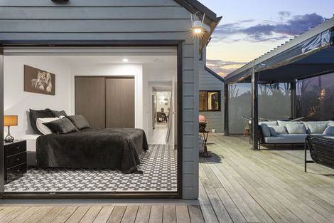 Photo of property in 9 Quebec Road, Milford, Auckland, 0620